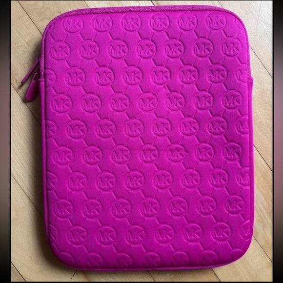 Michael Kors Pink Tablet Sleeve - Picture 2 of 4